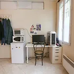 Charming Studio Close To The Eiffel Tower